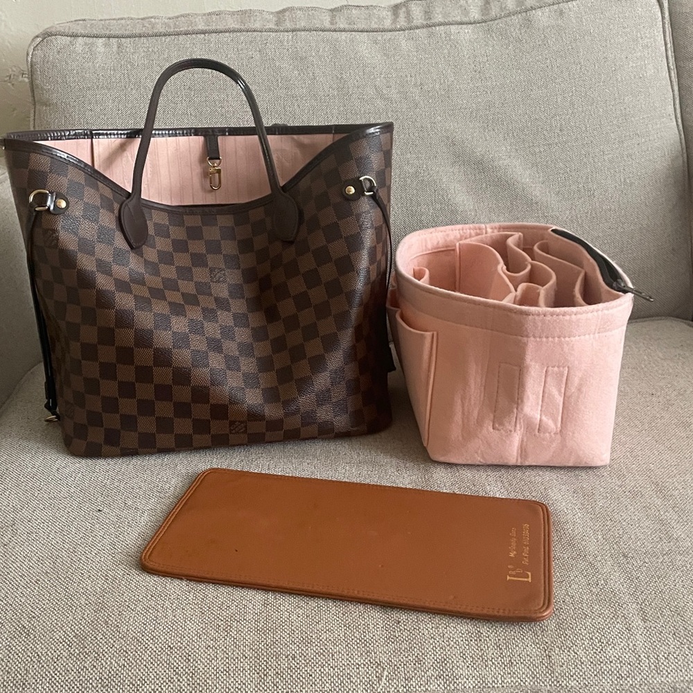 Authentic Louis Vuitton MM rose ballerine pink🌸